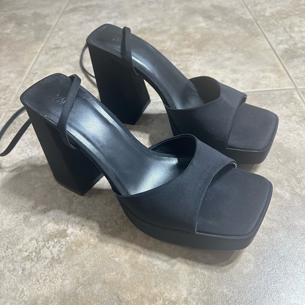 ZARA Black Satin Leather Square Toe Platform Mule Chunky Heels